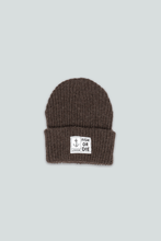 Last inn bildet i Galleri-visningsprogrammet, Fish or Die Beanie (Dark Brown)
