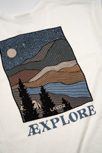 Last inn bildet i Galleri-visningsprogrammet, Out There T-shirt (Star White)
