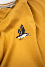 Last inn bildet i Galleri-visningsprogrammet, Mini Flying Puffin T-shirt (Wood Thrush)
