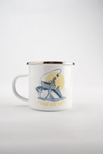 Last inn bildet i Galleri-visningsprogrammet, Reel Big Fish Enamel Mug
