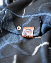 Last inn bildet i Galleri-visningsprogrammet, Beaver Shirt Jacket (Blue)
