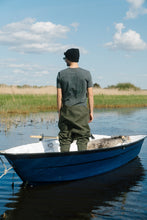 Last inn bildet i Galleri-visningsprogrammet, Wandering Moose T-shirt (Urban Chic)
