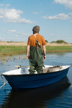 Last inn bildet i Galleri-visningsprogrammet, Seagull in a Cup T-shirt (Mocha Bisque)
