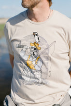 Last inn bildet i Galleri-visningsprogrammet, Fishing in a Barrel T-shirt (White Pepper)
