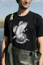 Last inn bildet i Galleri-visningsprogrammet, Captain Tuna T-shirt (Moonless Night)
