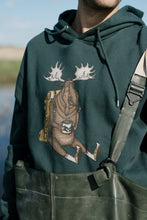 Last inn bildet i Galleri-visningsprogrammet, Snooze Moose Hoodie (Green Gables)
