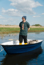 Last inn bildet i Galleri-visningsprogrammet, An Otter Coffee T-shirt (Green Gables)
