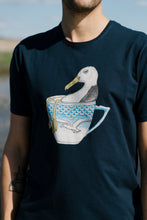 Last inn bildet i Galleri-visningsprogrammet, Seagull in a Cup T-shirt (Blueberry)
