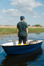 Last inn bildet i Galleri-visningsprogrammet, An Otter Coffee T-shirt (Green Gables)
