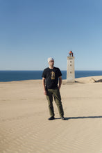 Last inn bildet i Galleri-visningsprogrammet, Lantern Light T-shirt (Moonless Night)
