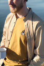 Last inn bildet i Galleri-visningsprogrammet, Mini Flying Puffin T-shirt (Wood Thrush)
