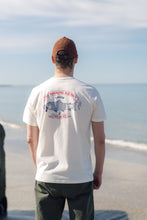 Last inn bildet i Galleri-visningsprogrammet, The Smoking Salmon T-shirt (Star White)
