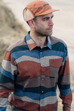 Last inn bildet i Galleri-visningsprogrammet, Earflap Cap (Mocha Bisque)
