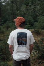 Last inn bildet i Galleri-visningsprogrammet, Out There T-shirt (Star White)
