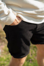 Last inn bildet i Galleri-visningsprogrammet, Velvet Shorts (Black)

