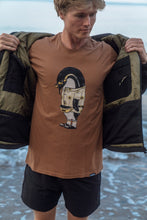 Last inn bildet i Galleri-visningsprogrammet, Pilgrim Penguin T-shirt (Partridge)
