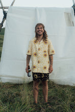 Last inn bildet i Galleri-visningsprogrammet, Sunflower Short Sleeve Shirt (Anise Flower)
