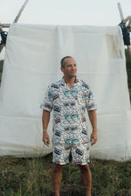 Last inn bildet i Galleri-visningsprogrammet, Roadtrip Mixtape Short Sleeve Shirt (Star White)
