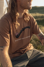 Last inn bildet i Galleri-visningsprogrammet, Lakridspibe T-shirt (Partridge)

