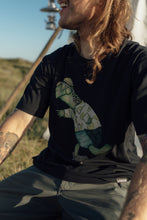 Last inn bildet i Galleri-visningsprogrammet, Turbo Turtle T-shirt (Moonless Night)
