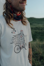 Last inn bildet i Galleri-visningsprogrammet, Beard on a Bike T-shirt (Star White)
