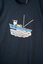 Last inn bildet i Galleri-visningsprogrammet, Fishing Vessel T-shirt (Blueberry)
