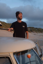 Last inn bildet i Galleri-visningsprogrammet, Trippin&#39; T-shirt (Moonless Night)

