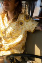 Last inn bildet i Galleri-visningsprogrammet, Sunflower Short Sleeve Shirt (Anise Flower)
