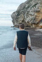 Last inn bildet i Galleri-visningsprogrammet, Seaway Quilted Vest (Blueberry)
