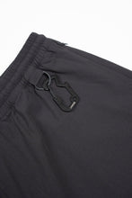 Last inn bildet i Galleri-visningsprogrammet, Travel Shorts (Moonless Night)

