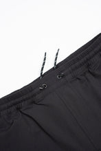 Last inn bildet i Galleri-visningsprogrammet, Travel Shorts (Moonless Night)
